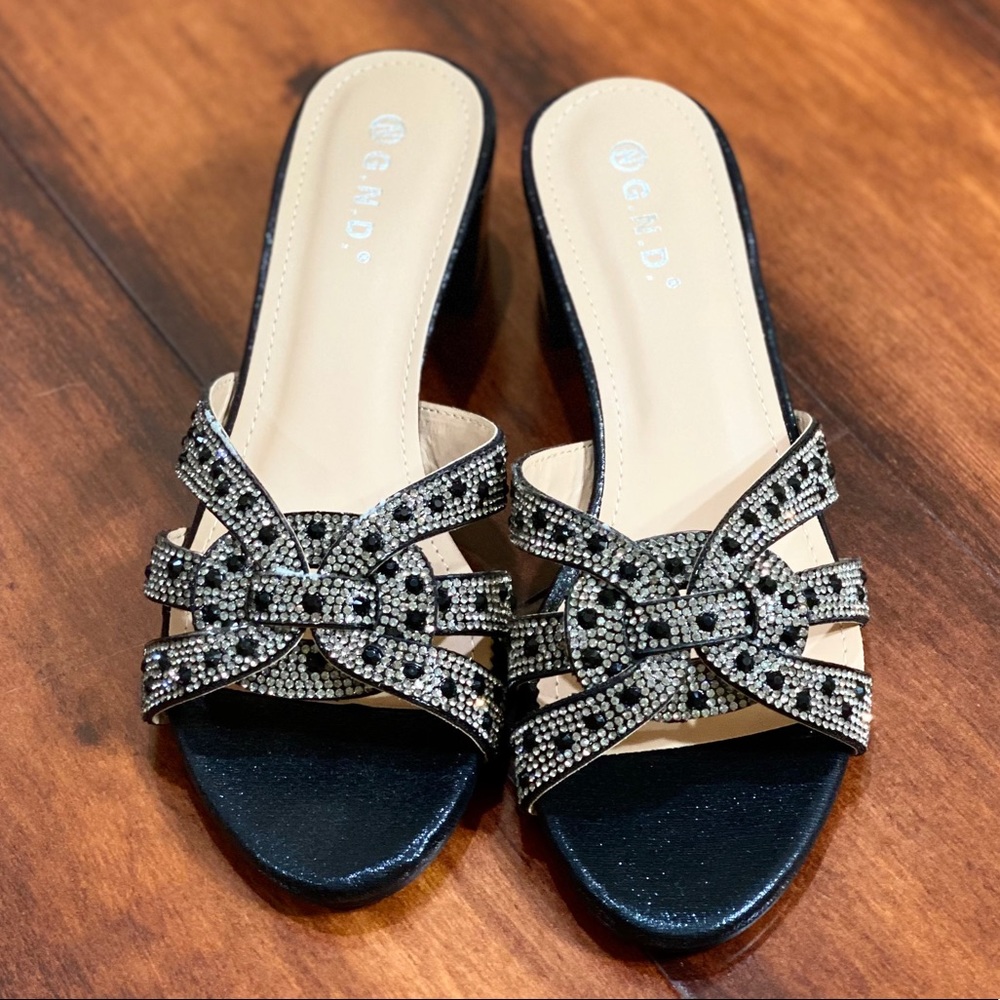 Women sandals - Picture 2 of 4